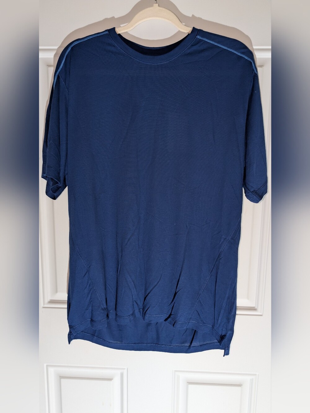 tasc Performance MicroAir Performance Mesh T-Shirt Large Marine Blue NWT